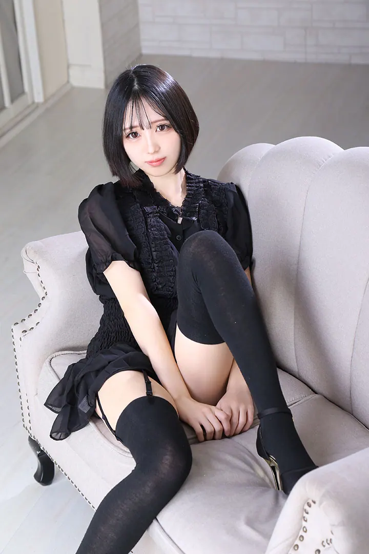 浅香 いる公开人物照片 3