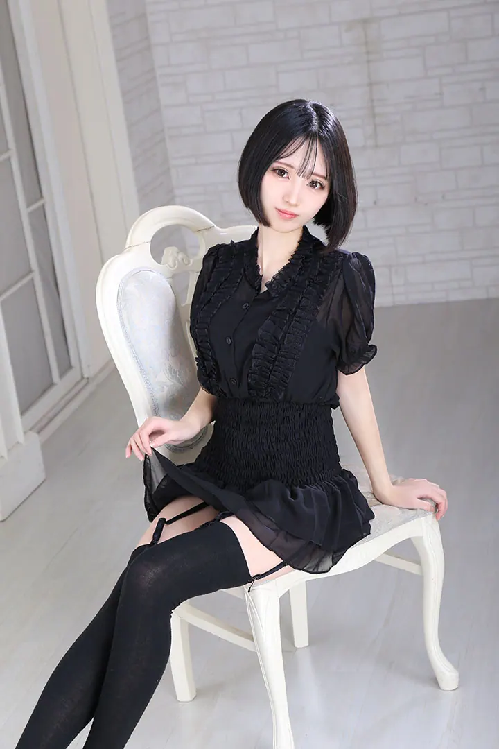 浅香 いる公开人物照片 4